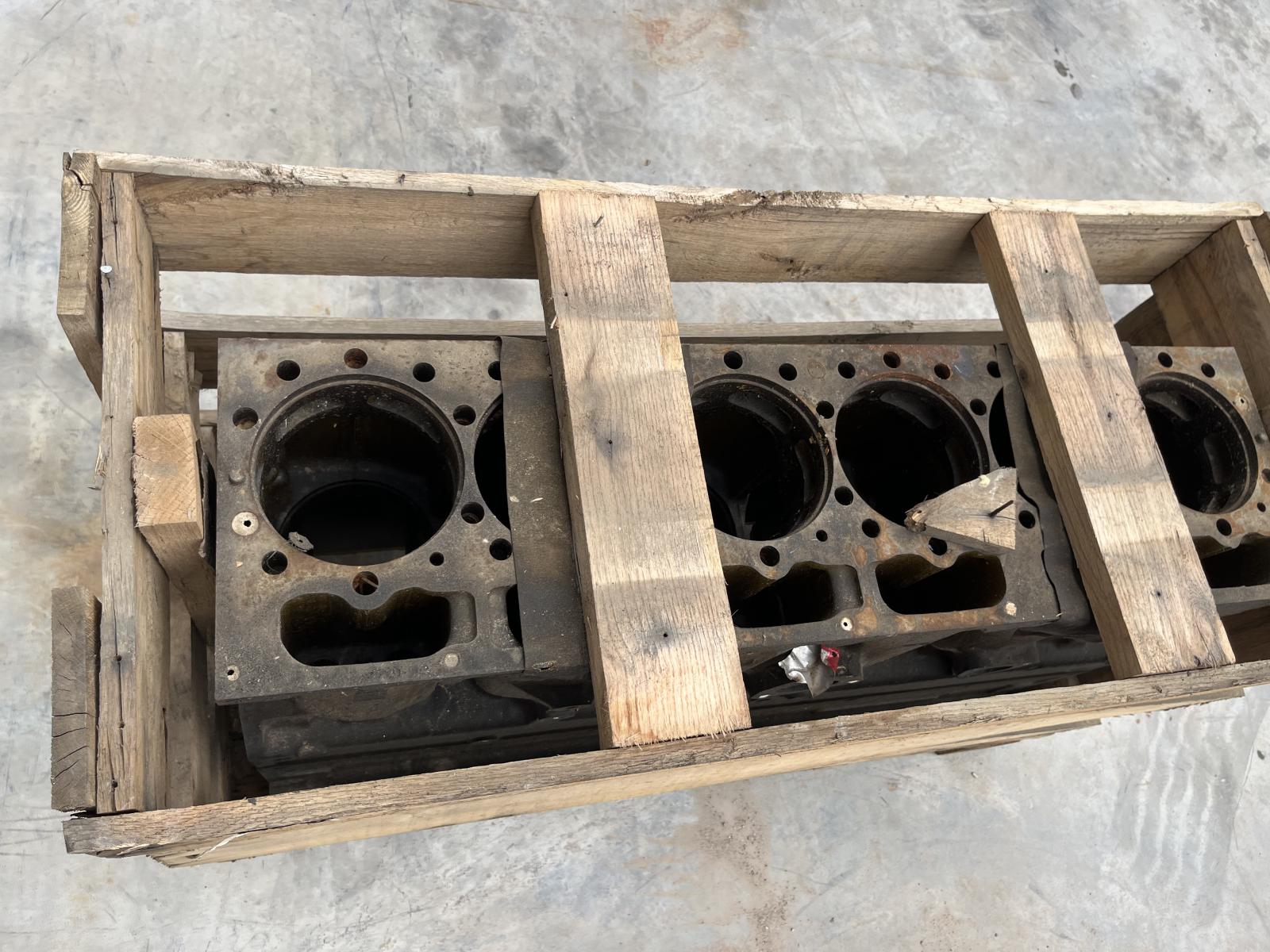 ./imagenes/INVOICE/2019/18213/MONOBLOCK CATEPRILLAR (6).JPG